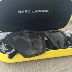 Brand NEW Marc Jacobs Cat Eye Sunglasses